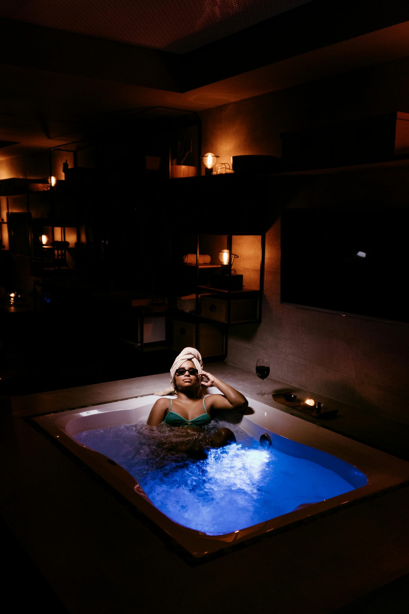 Hydrotherapy with Indian scalp massage at EXHALE SPA Toronto Airport